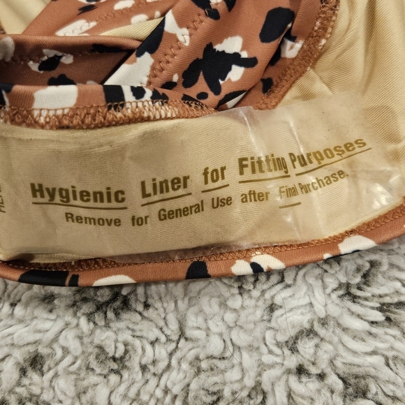 Old Navy SZ S Animal Print One Piece Square Neck Ruffled Straps Swim Suit NWT - Picture 7 of 10